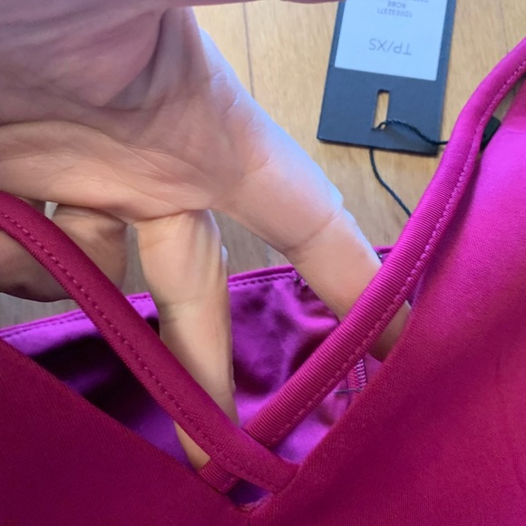 New xs party dress - Picture 2 of 4